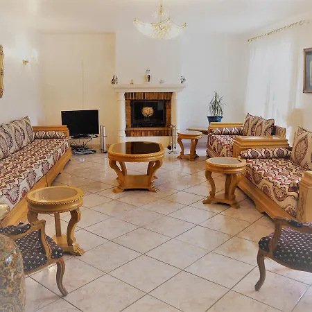 Felibre Villa